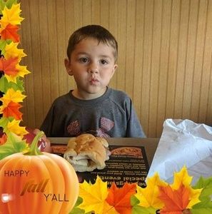 Meet your Posher, Lori